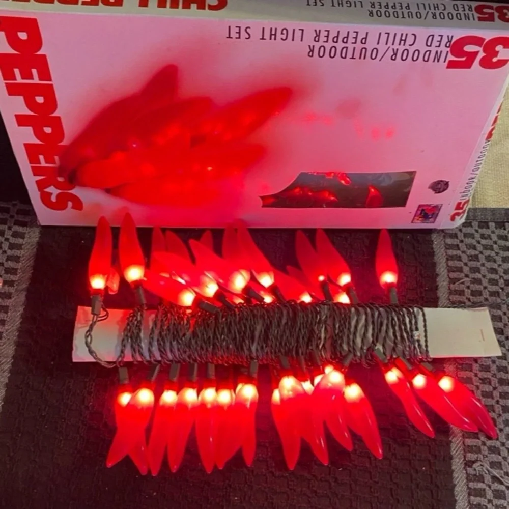 Vintage 90’s  NEW Old Stock Chili Pepper String Light Set 35 Red Indoor Outdoor